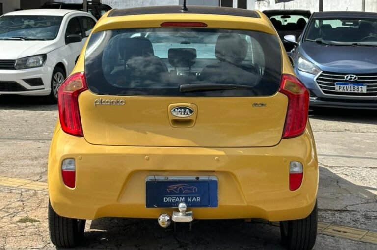 WhatsApp Image 2025-12-01 at 09.38.03